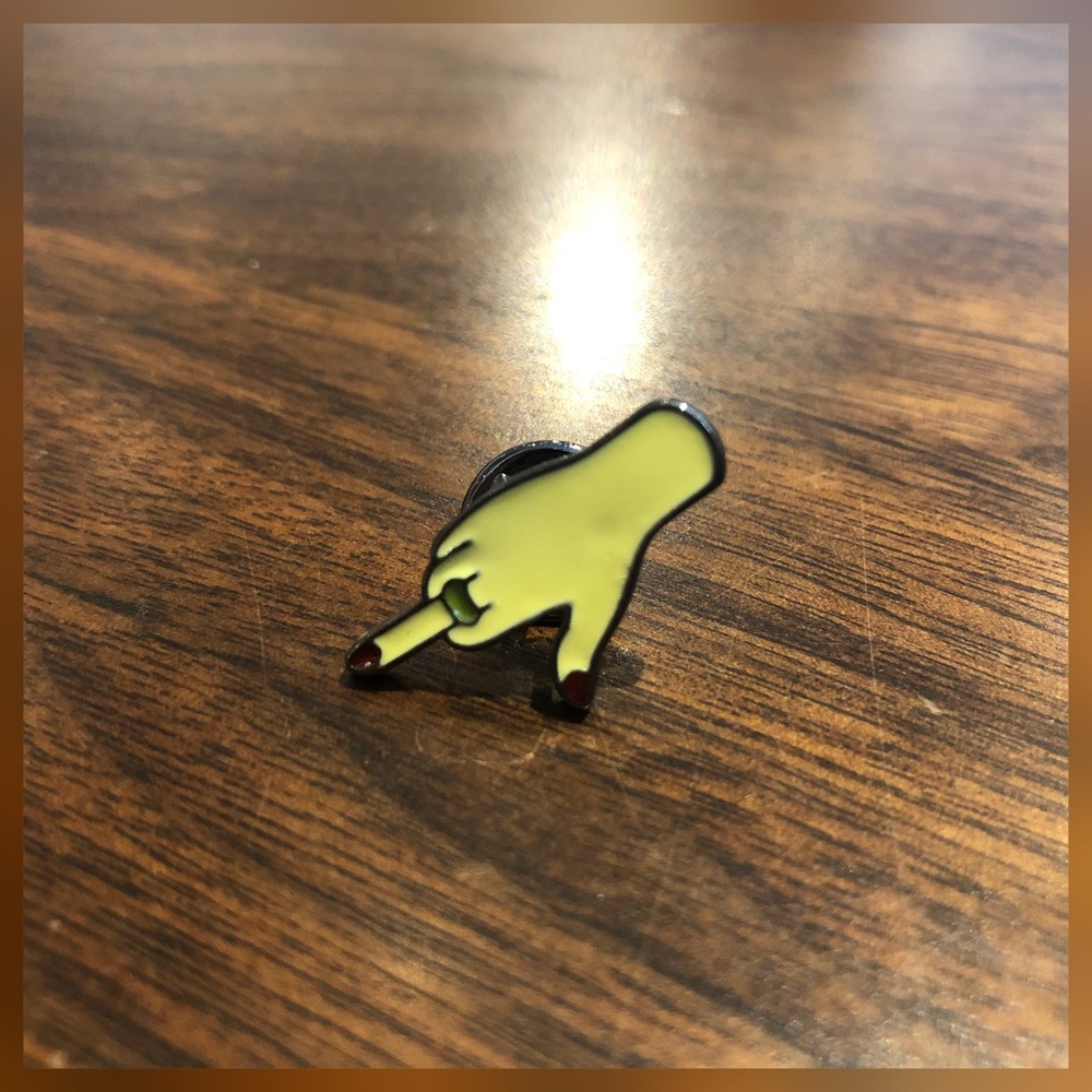 Middle Finger Enamel Pin - Picture 2 of 2